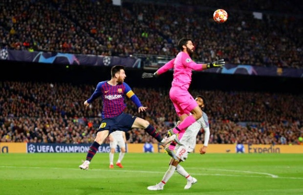 Alisson từ chối mệnh lệnh lên tấn công của Klopp - Bóng Đá