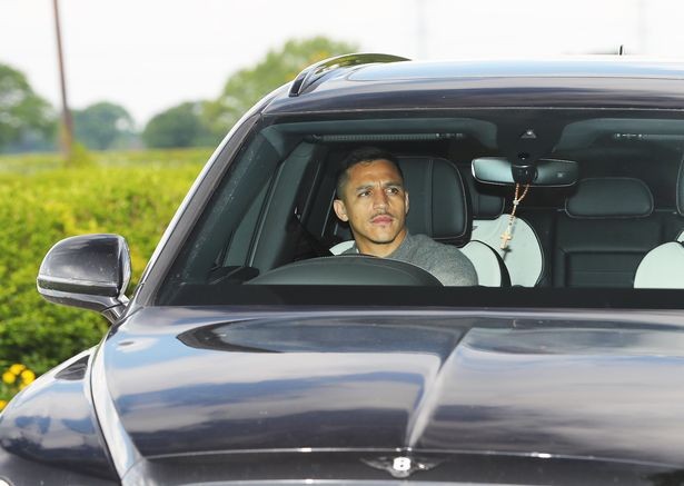 Chelsea fans slate Kepa Arrizabalaga for performance against Arsenal - Bóng Đá