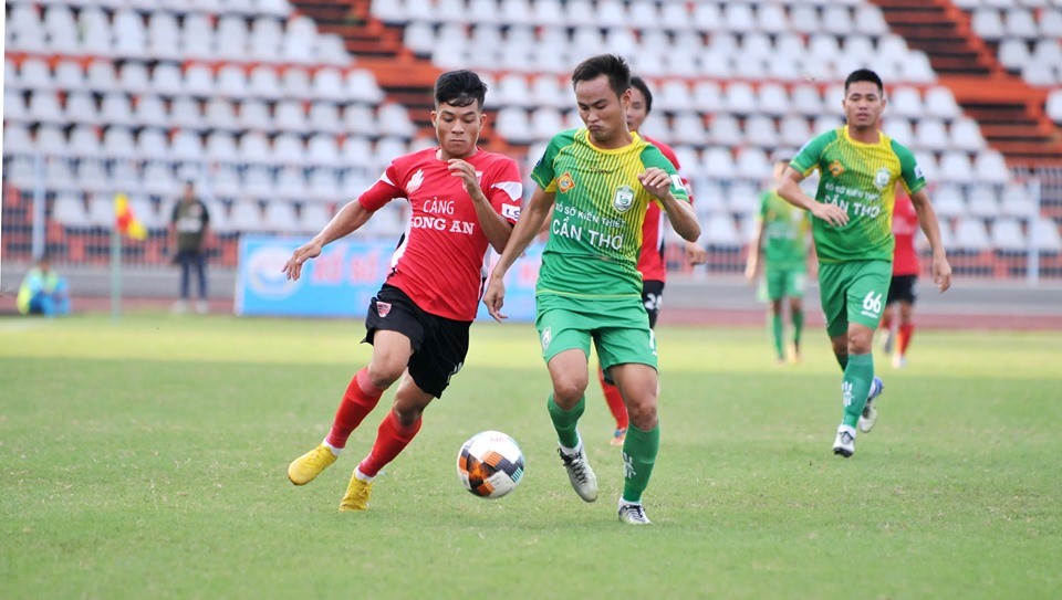 Phan Tấn Tài khai pháo, Long An có 1 điểm rời Tây Đô - Bóng Đá