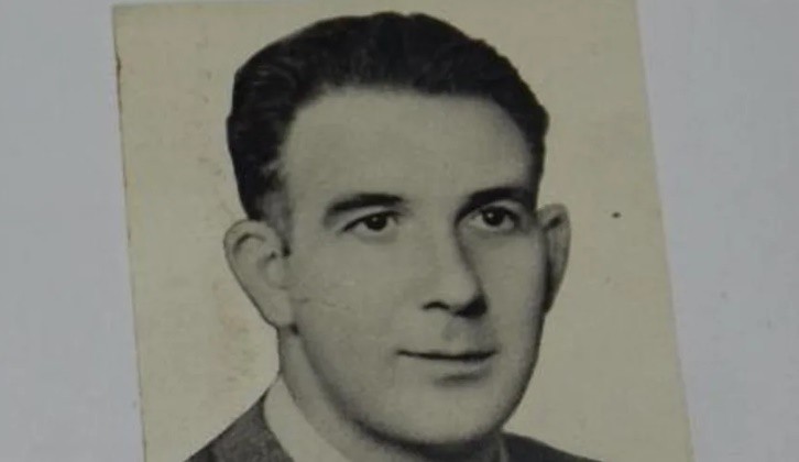 Chia đội hình đá 