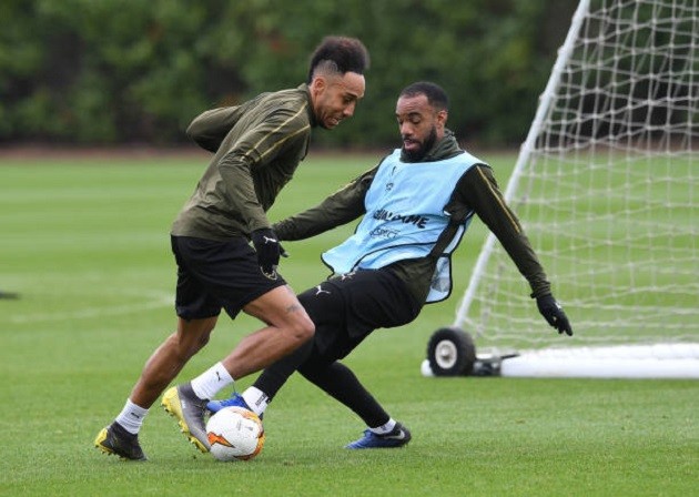 Chưa đá, Tam sư đã tạo ra sức hút cực lớn trên sân tập - Bóng Đá