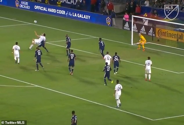 Ibrahimovic lại lập siêu phẩm đỉnh cao ở MLS - Bóng Đá