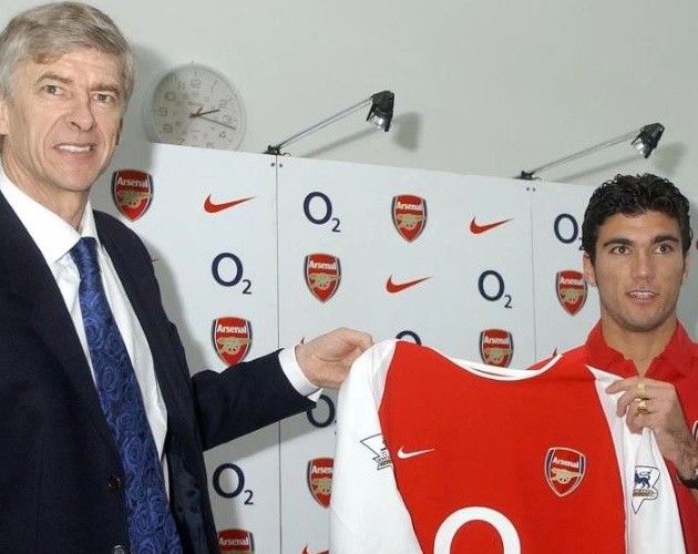 Chùm ảnh: Sự nghiệp thăng trầm của ngôi sao xấu số Antonio Reyes - Bóng Đá