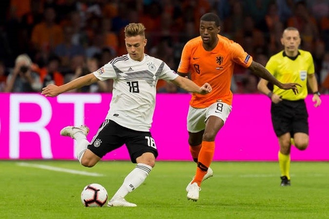 Hậu vệ phải hay tiền vệ? Đâu mới là vai trò Kimmich thăng hoa nhất? - Bóng Đá