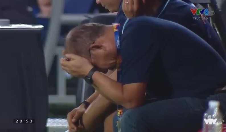 Xót hình ảnh thầy Park 