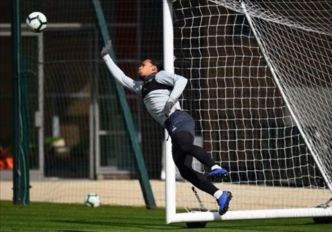 Vừa trở lại, Van Dijk đã chiếm luôn vị trí của bom tấn - Bóng Đá