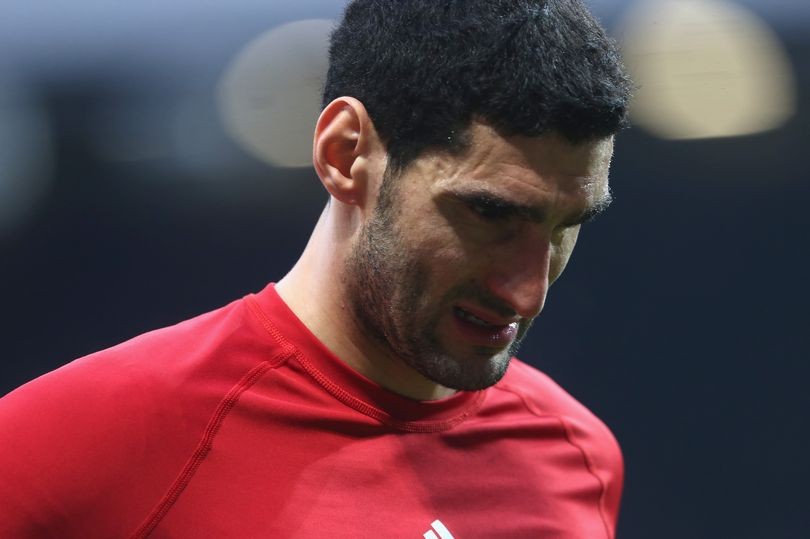 Nếu Mourinho ở lại, Fellaini có ra đi? - Bóng Đá