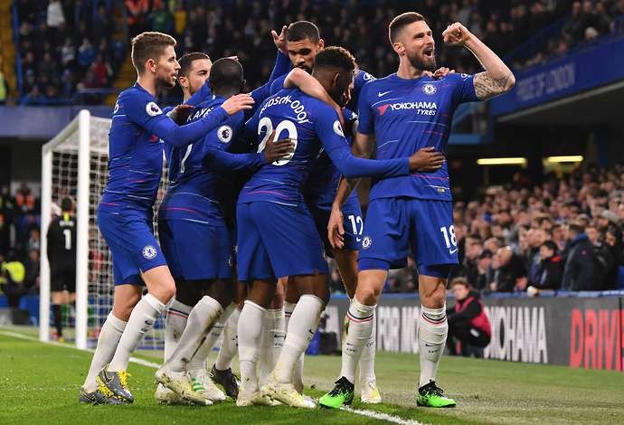 Vì sao Chelsea nên tin vào Giroud hơn Higuain? - Bóng Đá