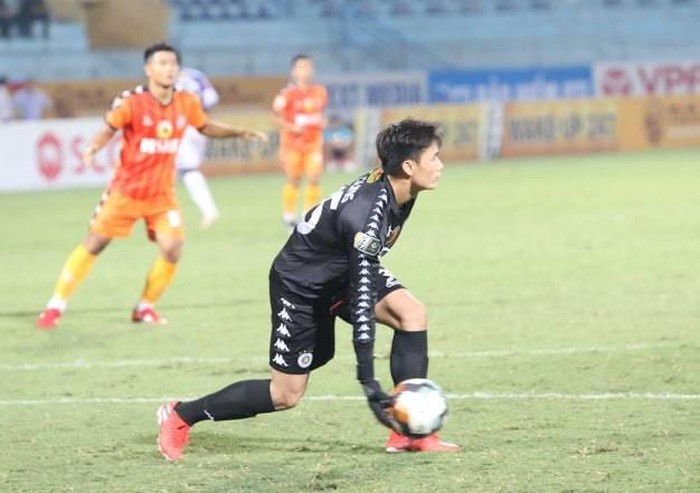 Bùi Tiến Dũng ra mắt CLB Hà Nội: 