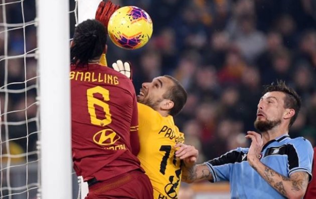 Smalling mắc sai lầm, AS Roma bất phân thắng bại với Lazio - Bóng Đá
