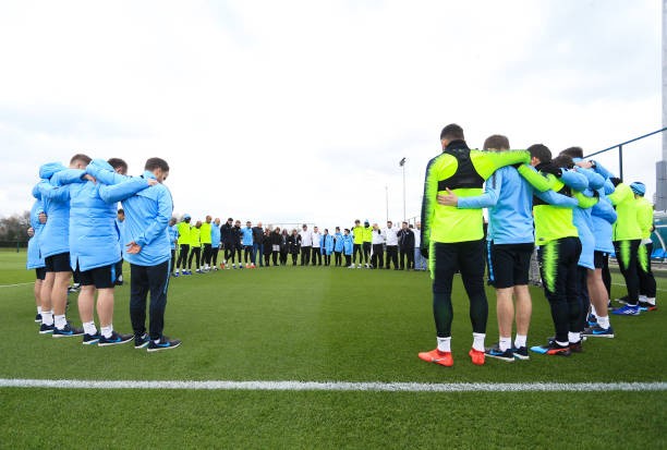 Nhìn kìa Arteta! Arsenal cũng giống như... U23 Thái Lan - Bóng Đá