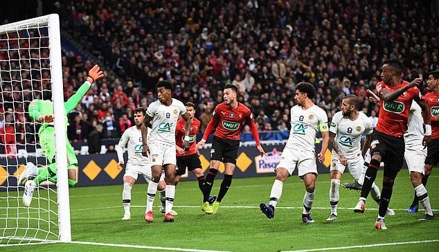 Neymar trở lại và ghi bàn, PSG vẫn thua sốc và mất cúp quốc gia Pháp - Bóng Đá