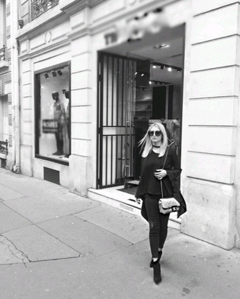 'Dính án' ngoại tình, Martial công khai xin lỗi bạn gái - Bóng Đá