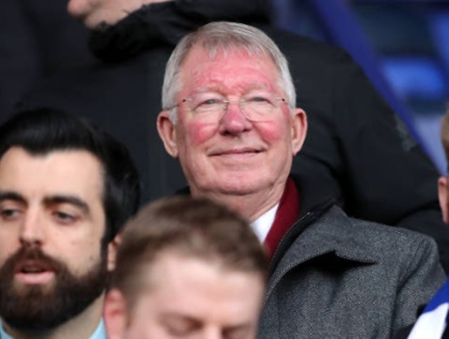Phản ứng của Sir Alex trên khán đài - Bóng Đá