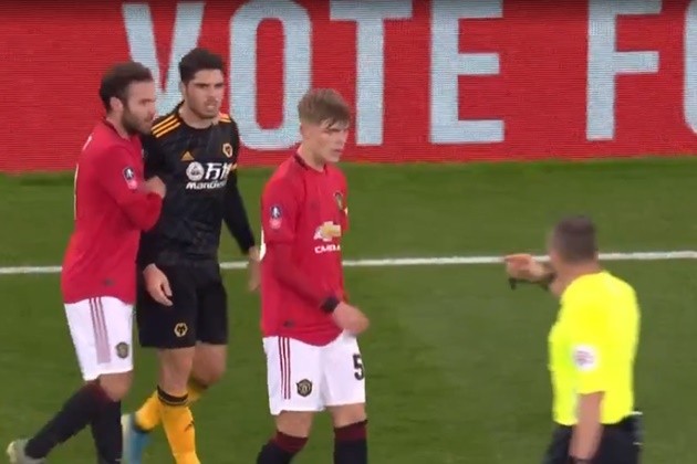 Williams vật tay đôi đối thủ - Bóng Đá