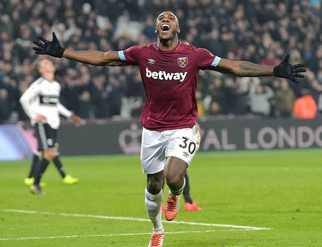 Người cũ của Liverpool lại nổ súng sau gần một thập kỉ  - Bóng Đá