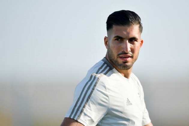 Ronaldo dính chấn thương, Allegri lo âu tìm 