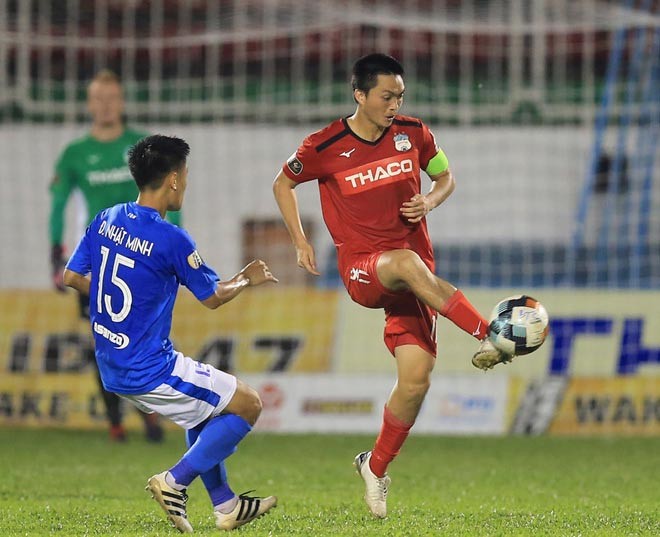 Đội hình tiêu biểu lượt đi V-League 2019: 