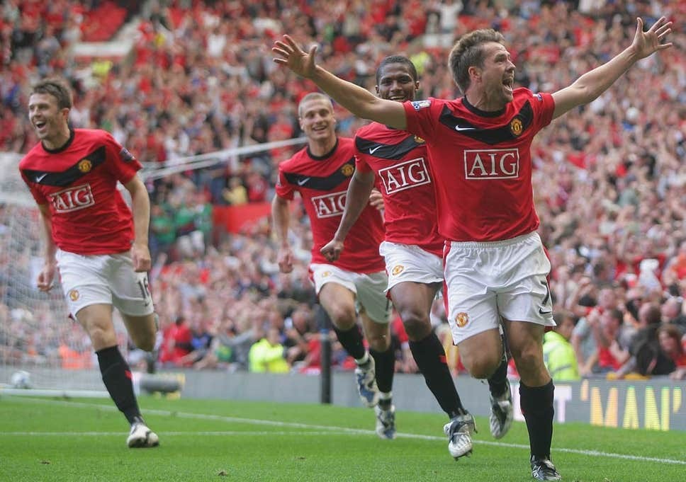 Tròn 10 năm, Ronaldo vẫn ám ảnh 'số 7' tại Old Trafford - Bóng Đá