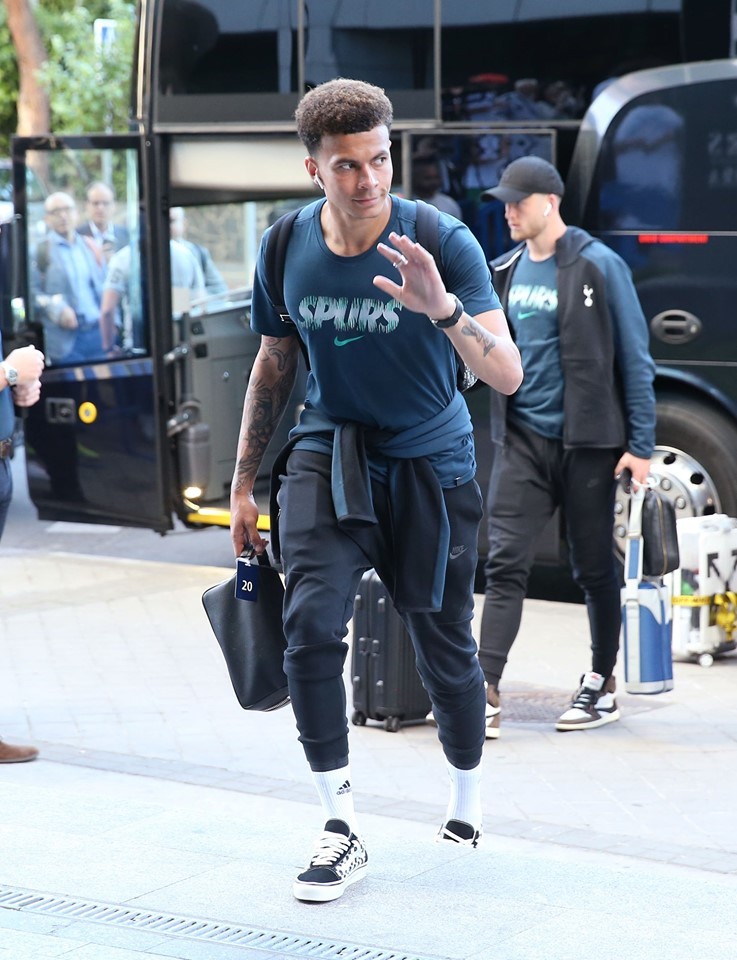 Tottenham Hotspur hạ cánh ở Madrid - Bóng Đá