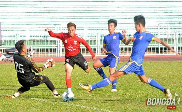 Long An và Bình Định cầm chân nhau sau màn rượt đuổi tỷ số hấp dẫn - Bóng Đá