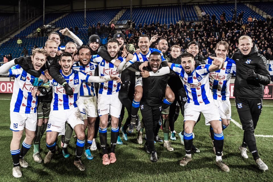 Đoàn Văn Hậu ngồi dự bị, SC Heerenveen đoạt vé dự Tứ kết Cúp Quốc gia - Bóng Đá