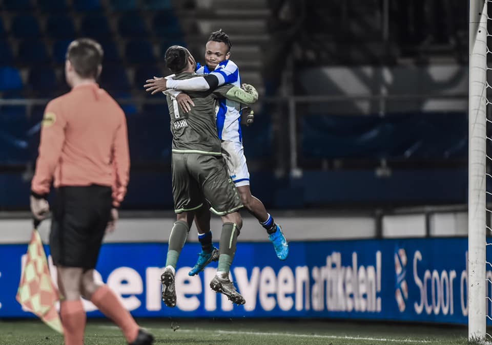 Đoàn Văn Hậu ngồi dự bị, SC Heerenveen đoạt vé dự Tứ kết Cúp Quốc gia - Bóng Đá