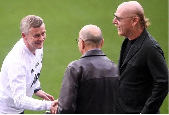 Solskjaer gặp nhà Glazer chốt 7 
