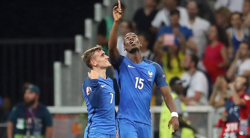 Mua đi chờ chi? 1 Griezmann sẽ giúp Man Utd giải quyết 2 bài toán lớn - Bóng Đá