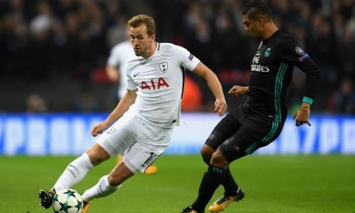 Aguero, Salah & cuộc đua giày vàng Premier League khốc liệt nhất - Bóng Đá