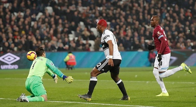 Người cũ của Liverpool lại nổ súng sau gần một thập kỉ  - Bóng Đá