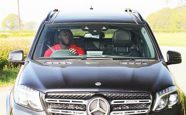 Mu đến sân tập - Bóng Đá