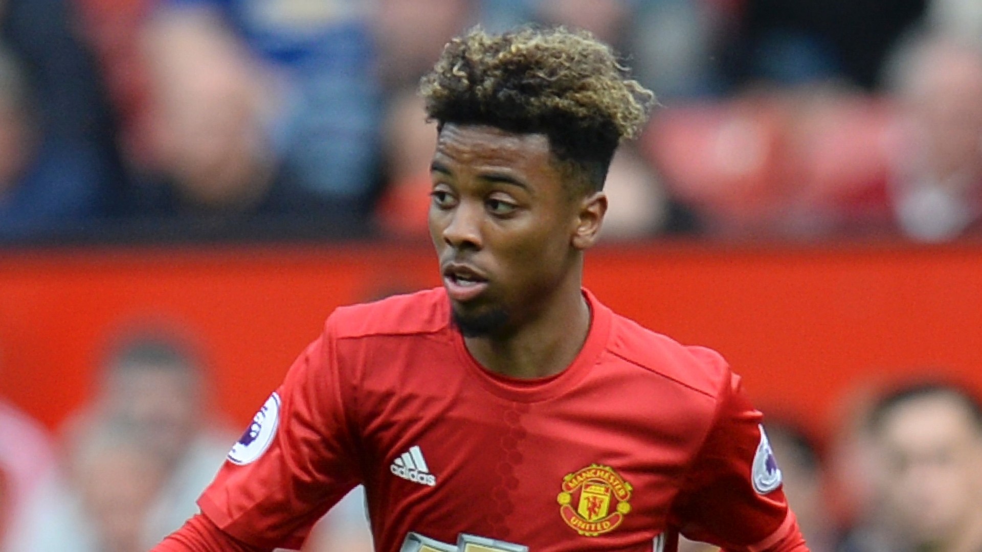 Man Utd ace Angel Gomes' view on new contract amid Chelsea and Barcelona transfer interest - Bóng Đá