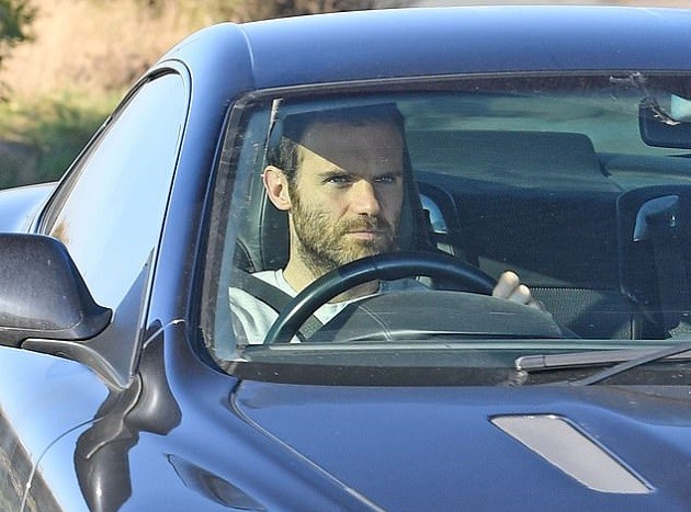 Vắng một loạt 10 hảo thủ, Solskjaer cầu cứu đến 