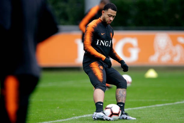 Vừa hạ Van Dijk và đây là thái độ của Babel trong ngày 