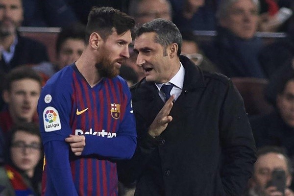 Messi gửi lời tri ân Valverde - Bóng Đá