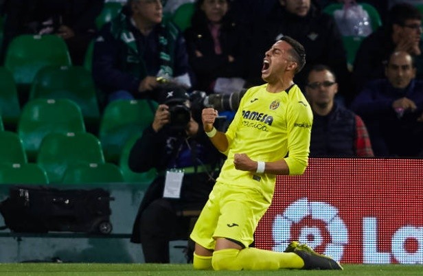 Carzola khóc vì miss pen - Bóng Đá