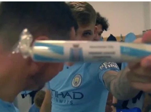 Dàn sao Man City lạ lẫm với món ăn được chủ nhà Brighton mời - Bóng Đá