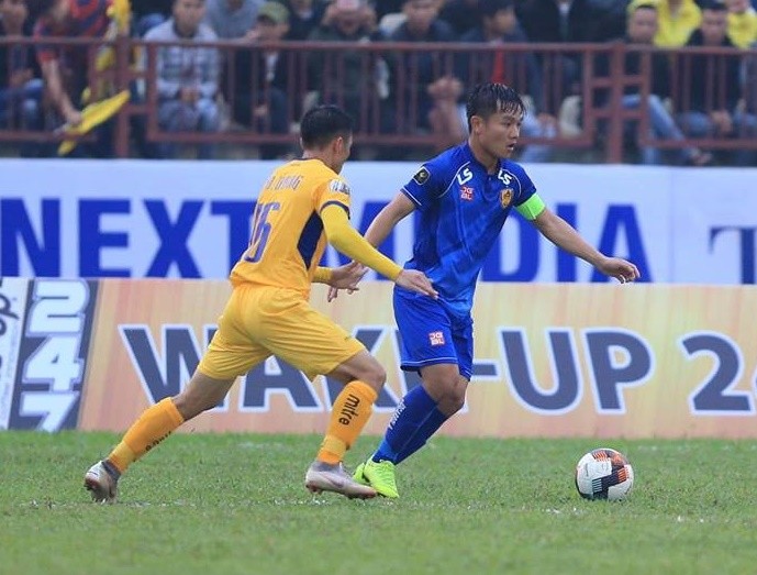 SLNA vs QN - Bóng Đá