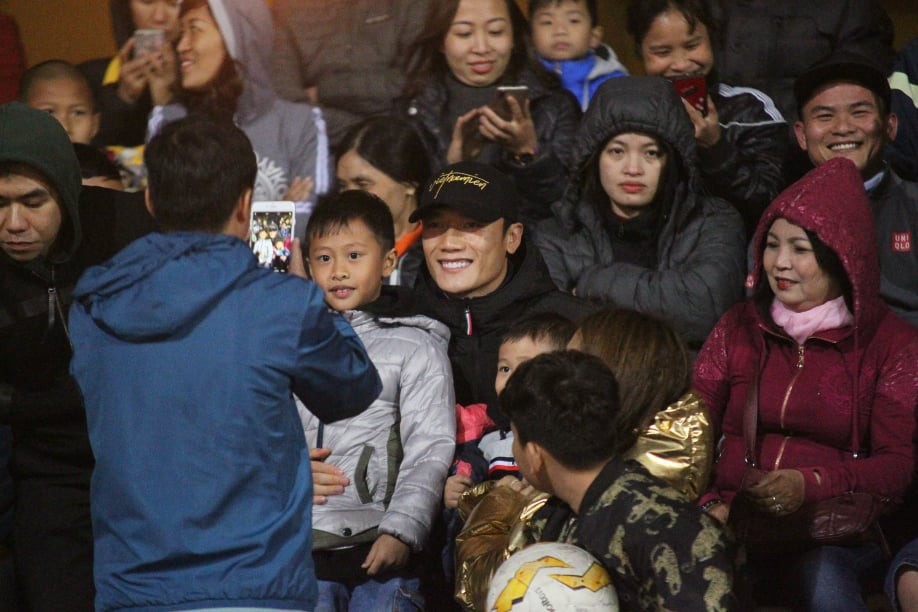 Tân HLV U23 Việt Nam vi hành V-League, sẵn sàng vô địch SEA Games 30 - Bóng Đá