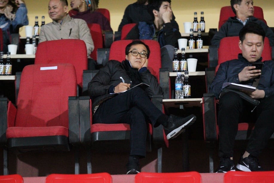 Tân HLV U23 Việt Nam vi hành V-League, sẵn sàng vô địch SEA Games 30 - Bóng Đá