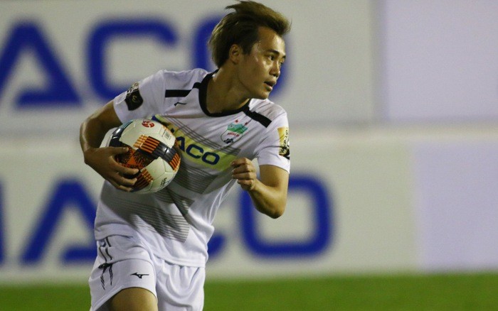 5 điểm nhấn vòng 3 V-League 2019: HAGL bất lực tại Pleiku; Ngọc Hải lại vào bóng thô bạo - Bóng Đá