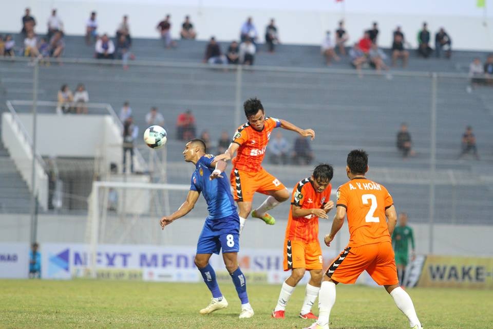 Trực tiếp SHB Đà Nẵng 1-2 Quảng Nam (H2): Claudecir nổ súng giúp cựu vương dẫn trước  - Bóng Đá