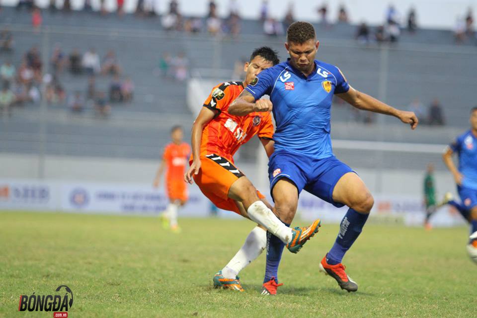 Trực tiếp SHB Đà Nẵng 1-1 Quảng Nam (H1): Merlo bỏ lỡ cơ hội ngon ăn - Bóng Đá