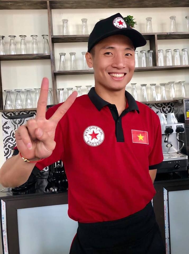 Chi tiền tỉ Bùi Tiến Dũng làm ông chủ quán Cà phê - Bóng Đá