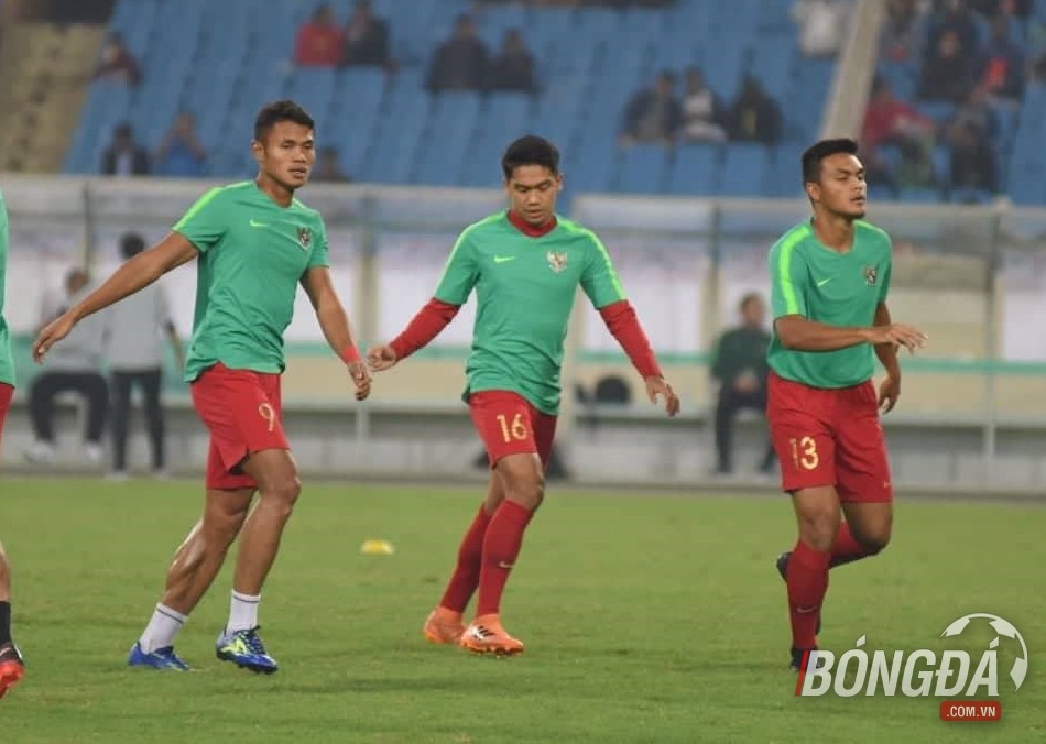 TRỰC TIẾP U23 Việt Nam 0-0 U23 Indonesia: Đình Trọng dự bị, Quang Hải đá chính - Bóng Đá