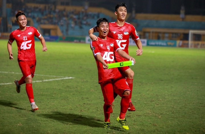 Trực tiếp Viettel 1-0 Nam Định (H2): Bùi Tiến Dũng lập công - Bóng Đá