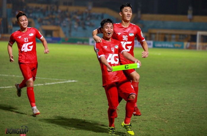 Tiến Dũng tỏa sáng, Viettel có 3 điểm trên sân nhà - Bóng Đá