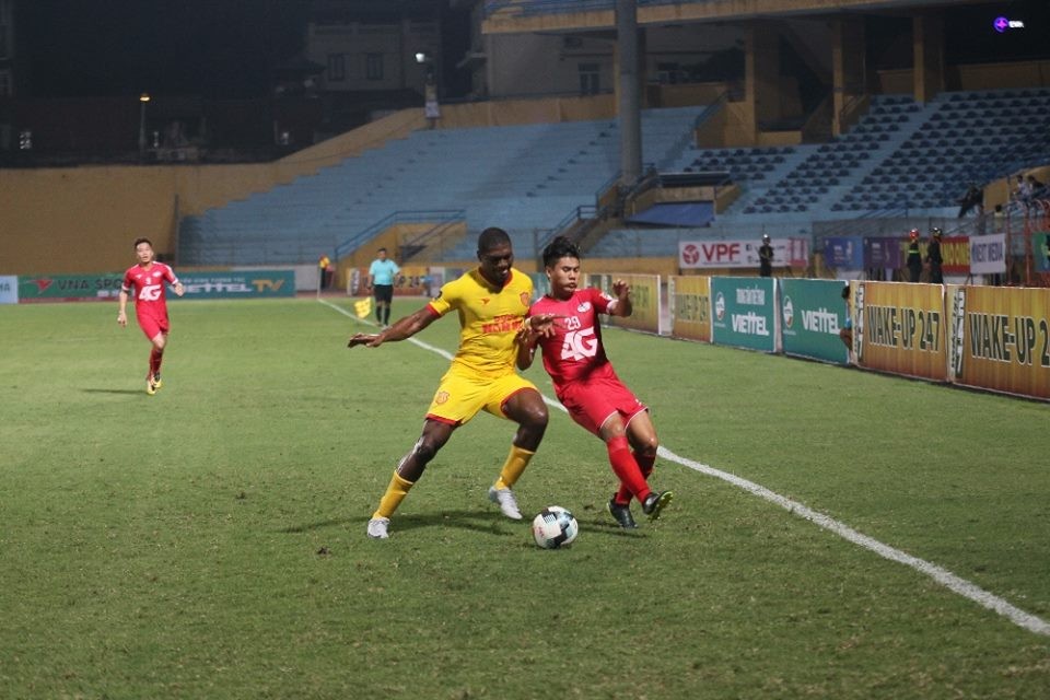 Trực tiếp Viettel 0-0 Nam Định (H2): Chủ nhà tấn công tổng lực - Bóng Đá
