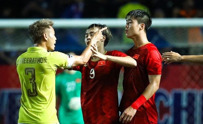 Tự tin theo kiểu Thái Lan - Bóng Đá